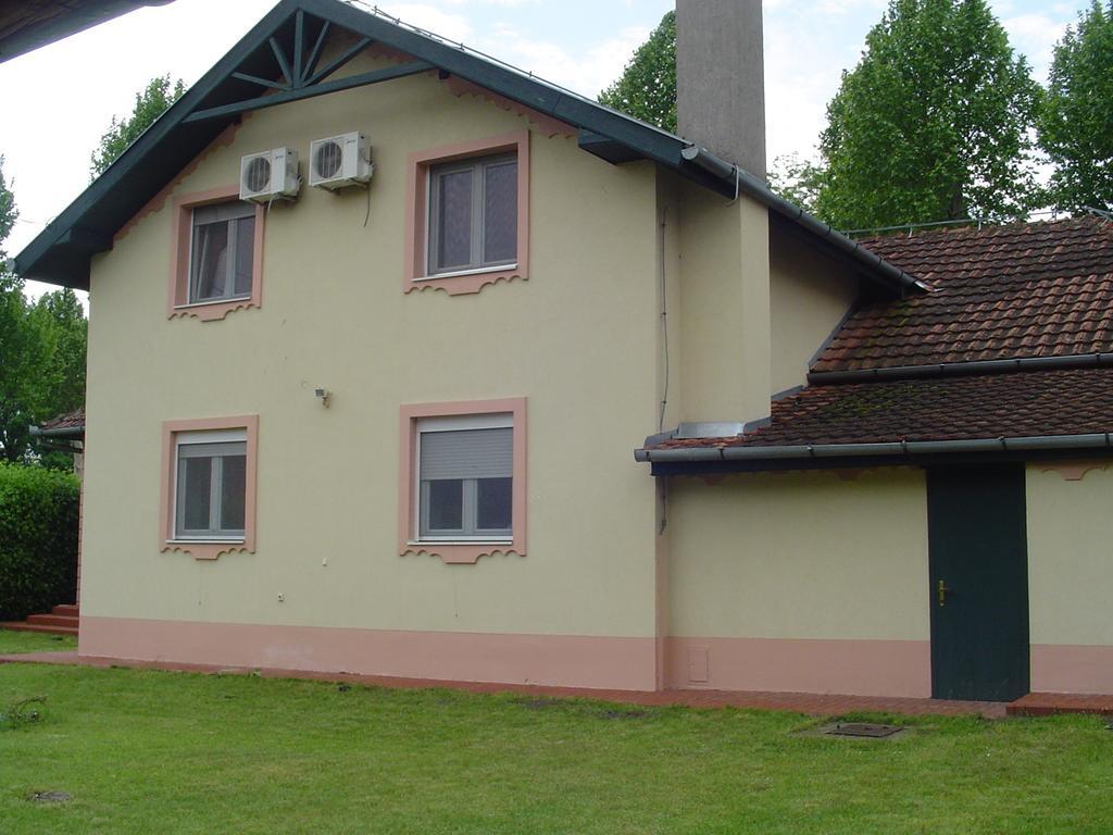 Vila Regina Palić Δωμάτιο φωτογραφία